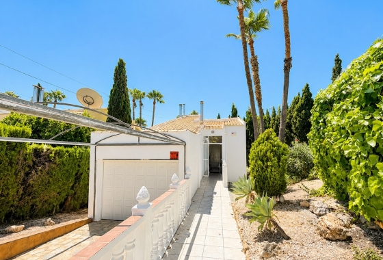 Resale - Villa - Orihuela Costa - Costa Blanca