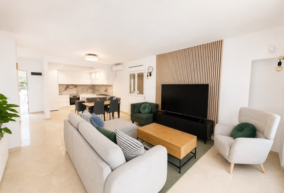 Resale - Villa - Orihuela Costa - Costa Blanca