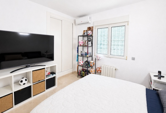 Resale - Villa - Orihuela Costa - Costa Blanca