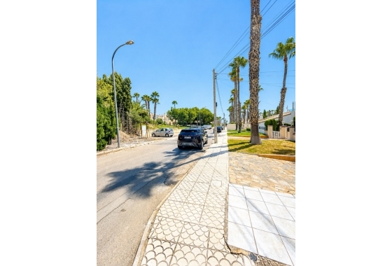 Resale - Villa - Orihuela Costa - Costa Blanca