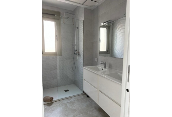 Resale - Villa - San Miguel de Salinas - Inland