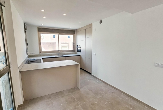 Resale - Penthouse - Torrevieja - Paseo Maritimo