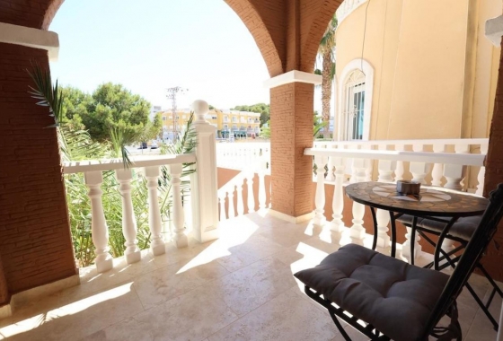 Resale - Villa - Orihuela Costa - Costa Blanca