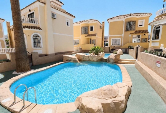 Resale - Villa - Orihuela Costa - Costa Blanca