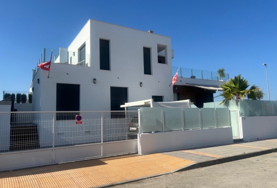 Перепродажа - Вилла - Los Montesinos - Costa Blanca