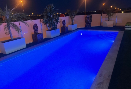 Перепродажа - Вилла - Los Montesinos - Costa Blanca
