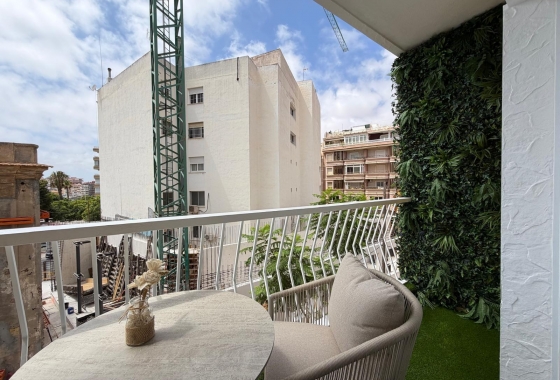 Återförsäljning - Lägenhet / lägenhet - Torrevieja