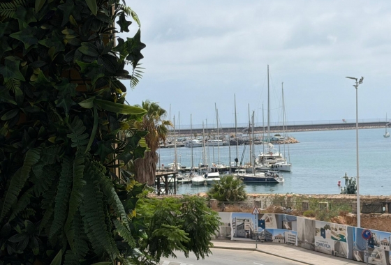 Återförsäljning - Lägenhet / lägenhet - Torrevieja