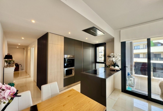 Перепродажа - Квартира - Orihuela Costa - Punta Prima
