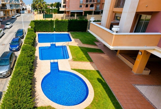 Återförsäljning - Lägenhet / lägenhet - Torrevieja - 