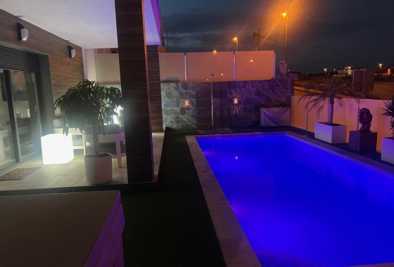 Перепродажа - Вилла - Los Montesinos - Costa Blanca