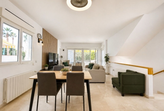 Revente - Villa - Orihuela Costa - Costa Blanca