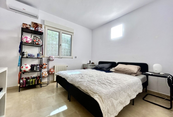 Revente - Villa - Orihuela Costa - Costa Blanca