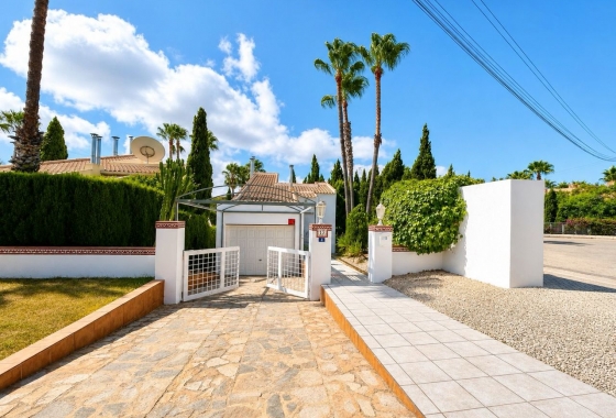 Revente - Villa - Orihuela Costa - Costa Blanca