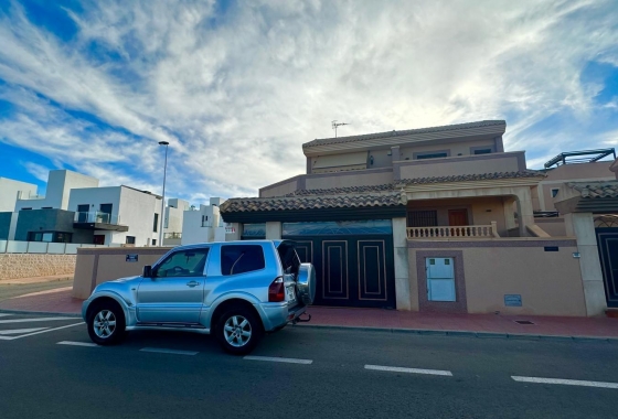 Revente - Maison de ville - Torrevieja - La Siesta