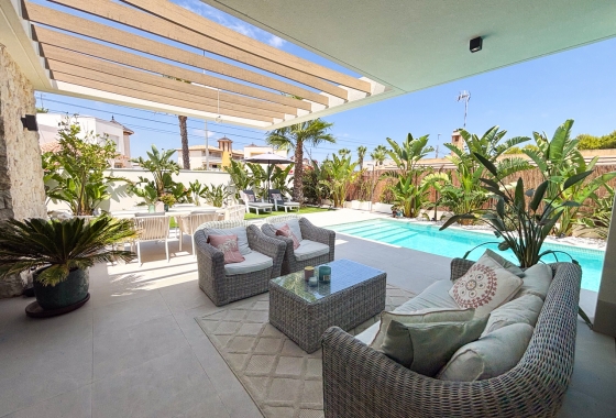 Revente - Villa - Orihuela Costa - Costa Blanca