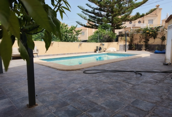 Wiederverkauf - Villa - Orihuela Costa - Costa Blanca