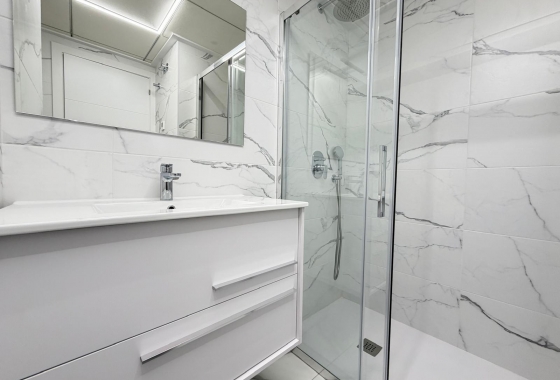 Resale - Apartment / flat - Torrevieja - Estacion De Autobuses