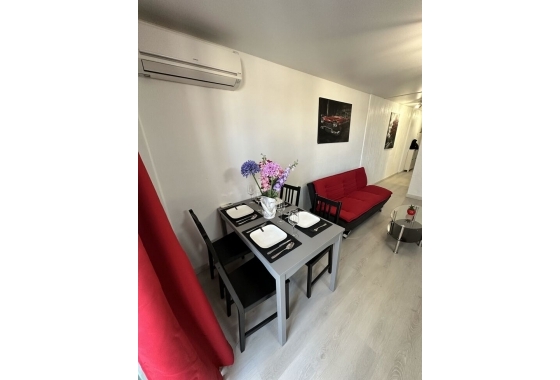 Resale - Apartment / flat - Torrevieja - Centro