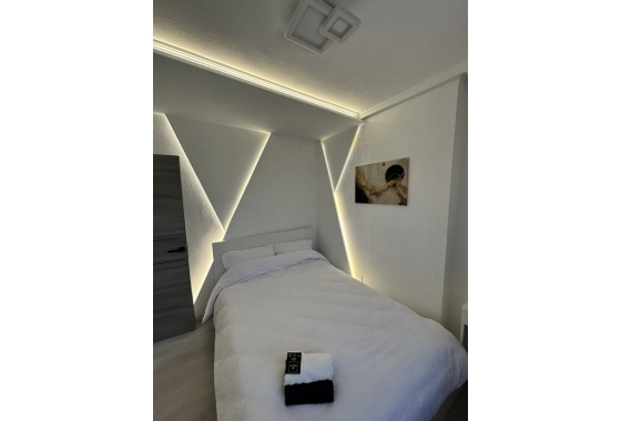 Resale - Apartment / flat - Torrevieja - Centro