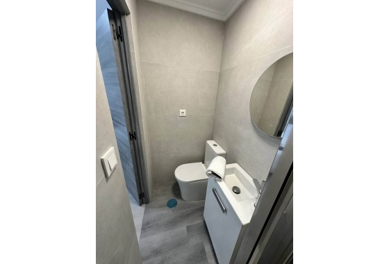 Resale - Apartment / flat - Torrevieja - Centro