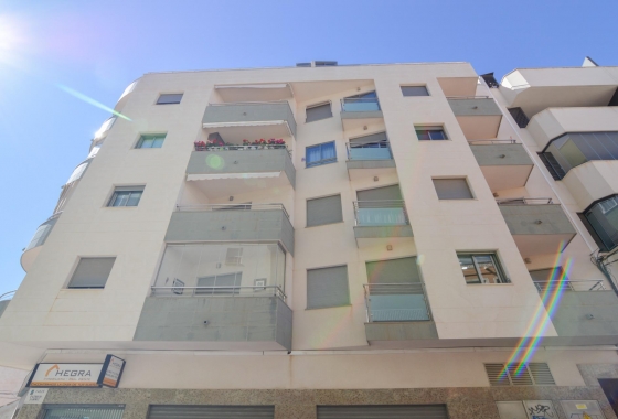 Resale - Apartment / flat - Torrevieja - Playa del Cura