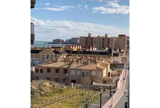 Resale - Apartment / flat - Torrevieja - La Mata