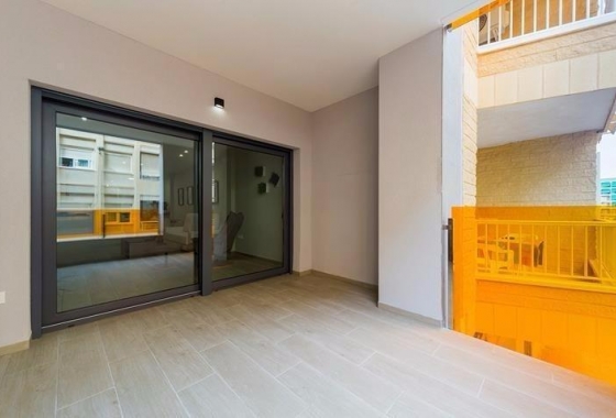 Resale - Apartment / flat - Torrevieja - La Mata