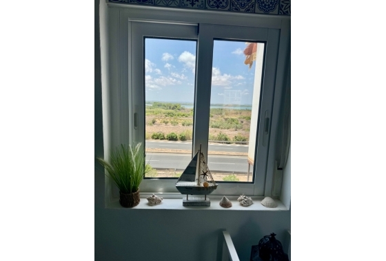 Reventa - Estudio - La Mata
