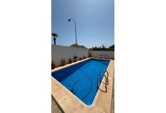 Resale - Townhouse - Torrevieja - La Siesta - El Salado - Torreta
