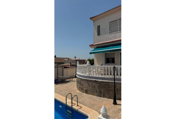 Resale - Townhouse - Torrevieja - La Siesta - El Salado - Torreta