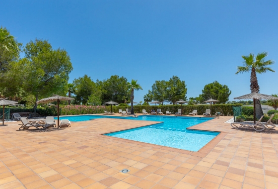 Resale - Apartment / flat - Orihuela - Las Colinas