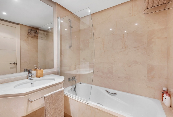 Resale - Apartment / flat - Orihuela - Las Colinas