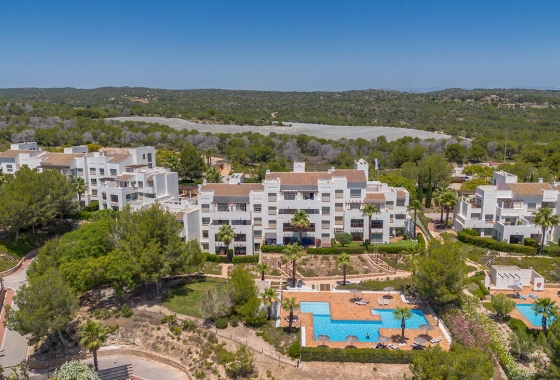 Resale - Apartment / flat - Orihuela - Las Colinas