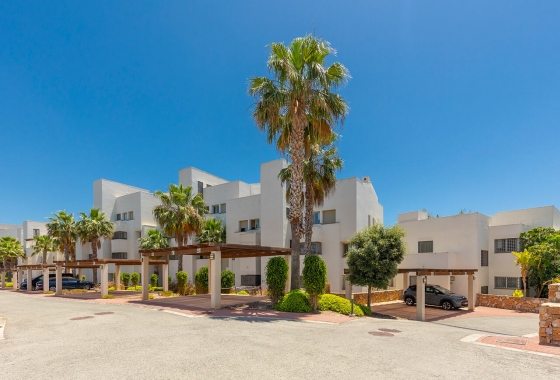Resale - Apartment / flat - Orihuela - Las Colinas