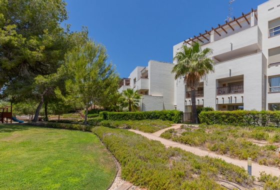 Resale - Apartment / flat - Orihuela - Las Colinas