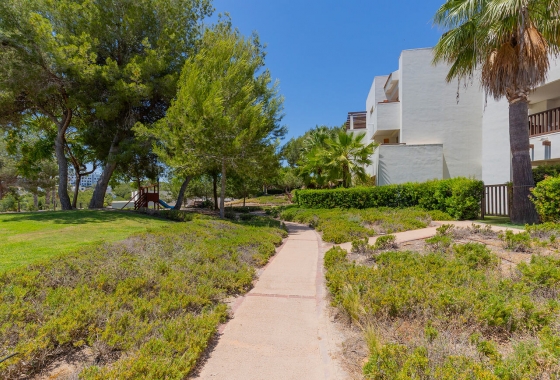 Resale - Apartment / flat - Orihuela - Las Colinas