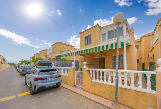 Перепродажа - Вилла - Torrevieja - El Limonar