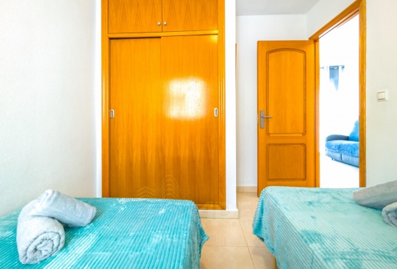 Resale - Apartment / flat - Torrevieja - Playa de los Locos