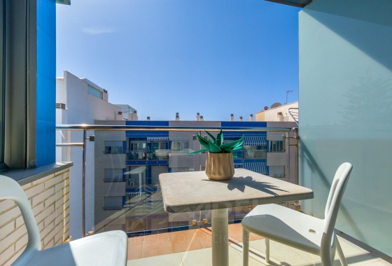 Resale - Apartment / flat - Torrevieja - Playa de los Locos
