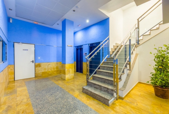 Resale - Apartment / flat - Torrevieja - Playa de los Locos