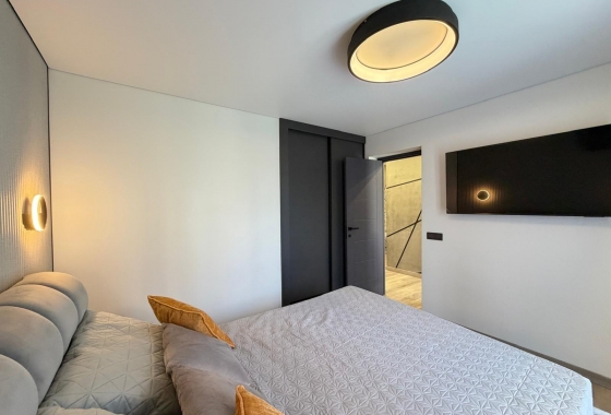 Resale - Villa - Torrevieja - Punta Prima