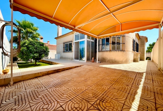 Återförsäljning - Villa - Torrevieja - Costa Blanca