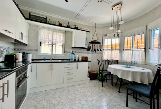 Återförsäljning - Villa - Torrevieja - Costa Blanca