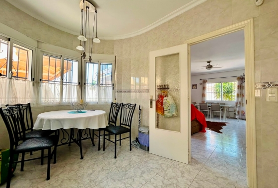Återförsäljning - Villa - Torrevieja - Costa Blanca