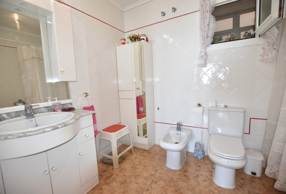Resale - Apartment / flat - La Mata - Costa Blanca