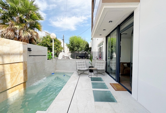 Wiederverkauf - Stadthaus - Torrevieja - Calas Blanca