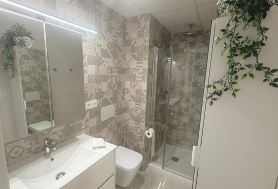 Resale - Apartment / flat - Torrevieja - Costa Blanca