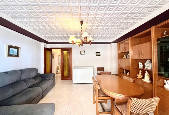 Resale - Apartment / flat - Torrevieja - Acequion