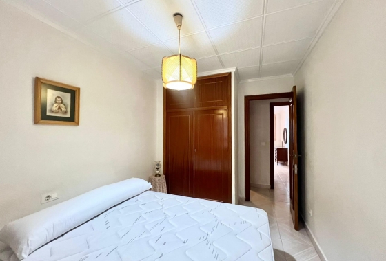 Resale - Apartment / flat - Torrevieja - Acequion